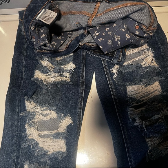 American Eagle Outfitters Denim - Distressed Blue Jeans